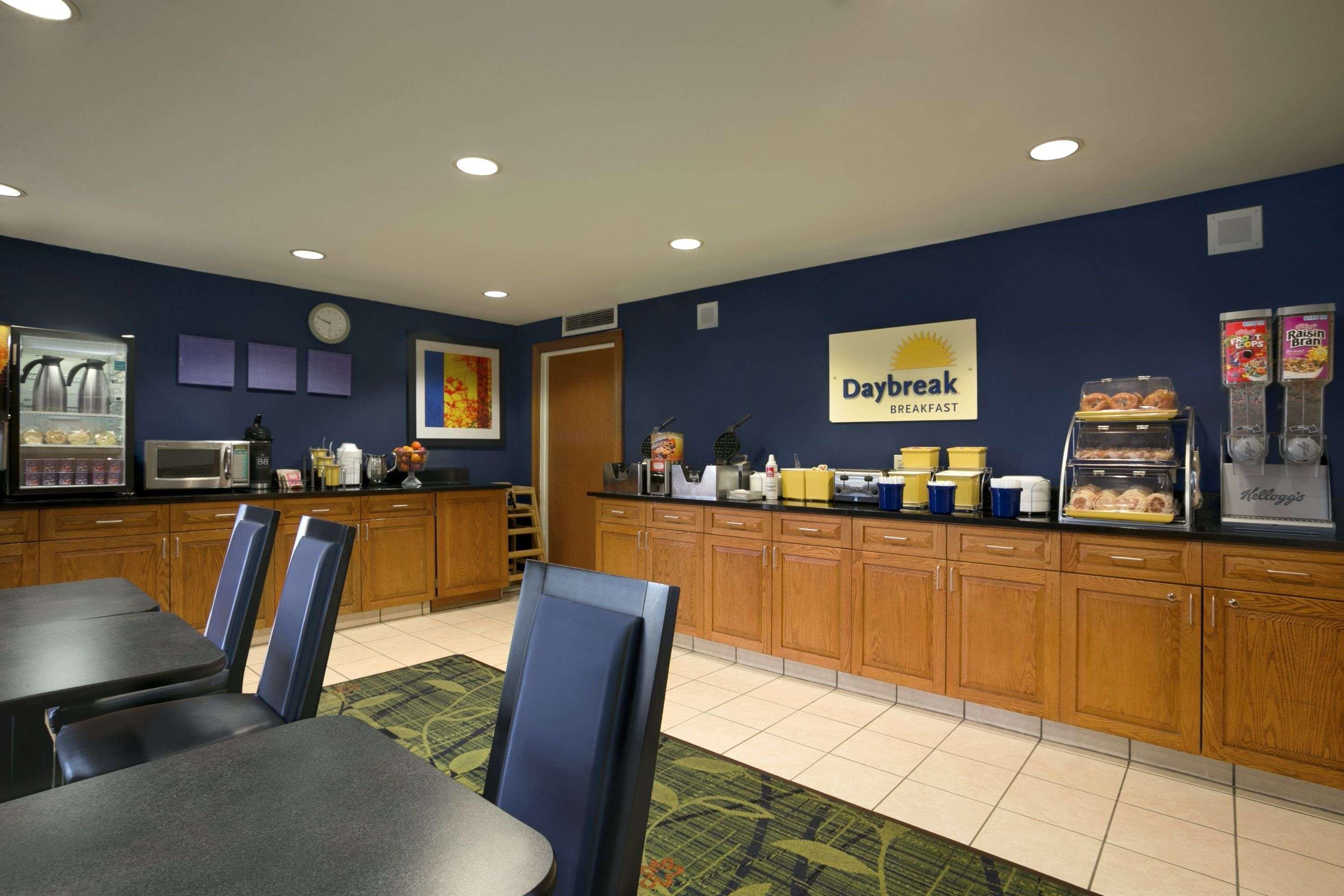Days Inn By Wyndham Chattanooga/Hamilton Place Exteriér fotografie