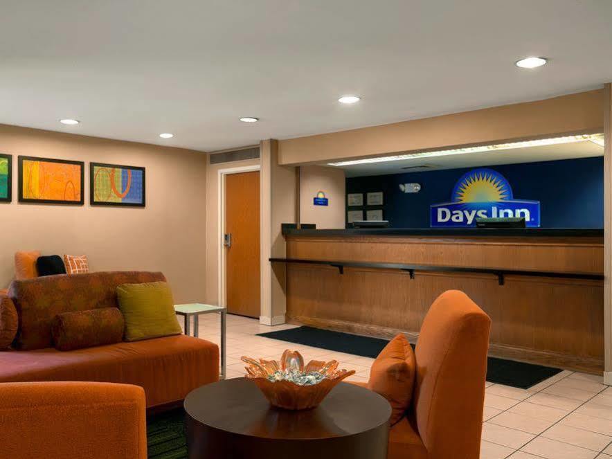 Days Inn By Wyndham Chattanooga/Hamilton Place Exteriér fotografie